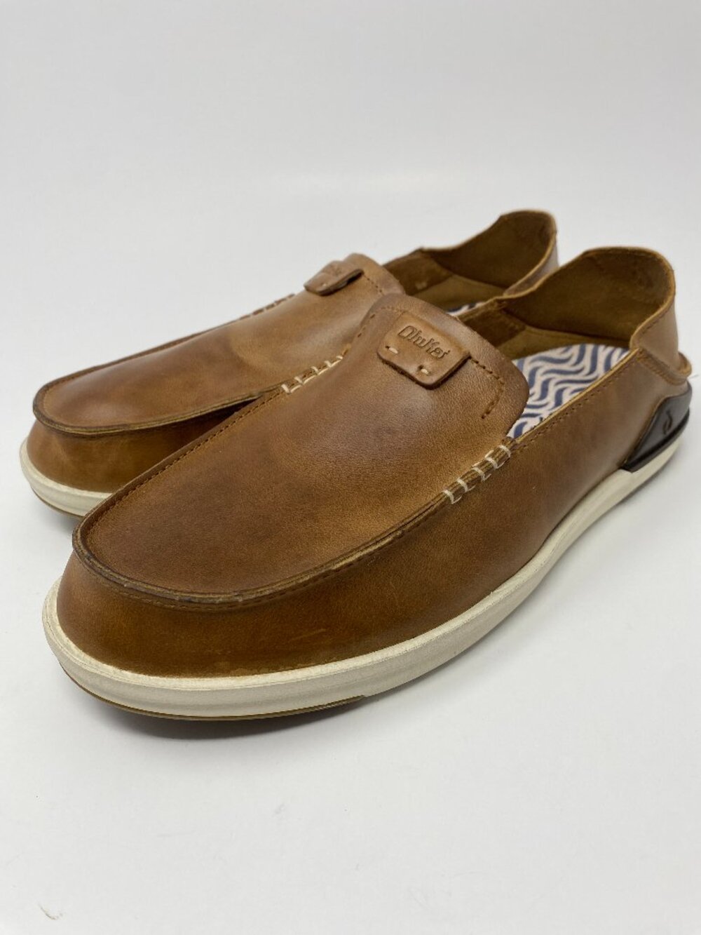 OluKai Kakaha Loafers Shoes Mens 9 Brown Leather Slip On Nice Patina